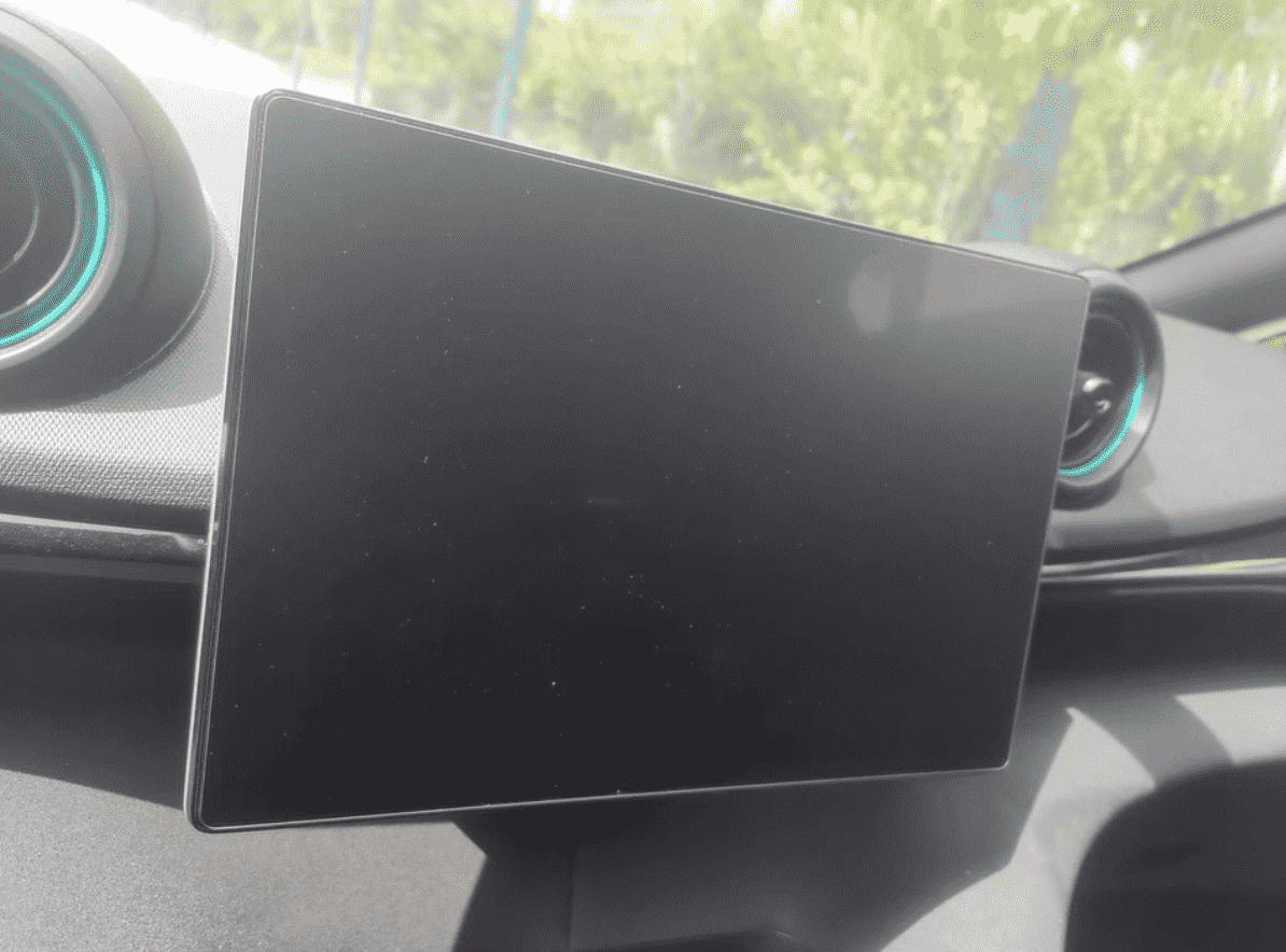 Xevaban.com ở 214 Giải Phóng là đơn vị chuyên cung cấp phụ kiện oto, đồ chơi oto, đồ chơi byd dolphin, phụ kiện byd dolphin, xevaban, 214 giải phóng, kính cường lực byd dolphin, miếng dán màn hình byd dolphin, chống xước màn hình byd dolphin.